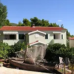 Wine Resort Adriatic Mikulic