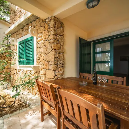 Aparthotel Wine Adriatic Mikulic 4*