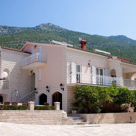 Wine Adriatic Mikulic 4* Orebić