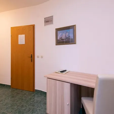 Wine Adriatic Mikulic 公寓式酒店 奥瑞比克