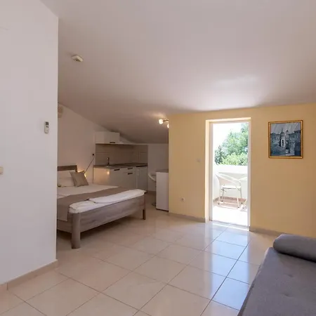 Wine Adriatic Mikulic 公寓式酒店