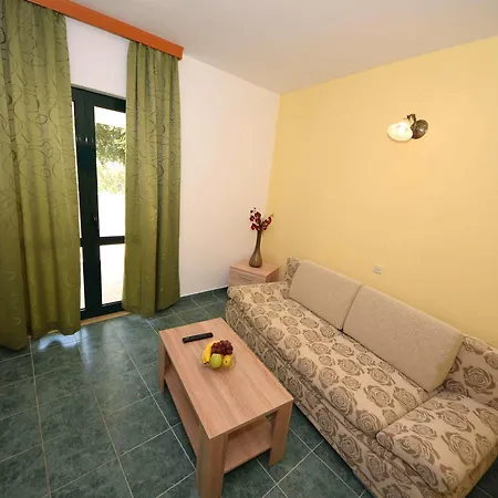 Aparthotel Wine Adriatic Mikulic 4*