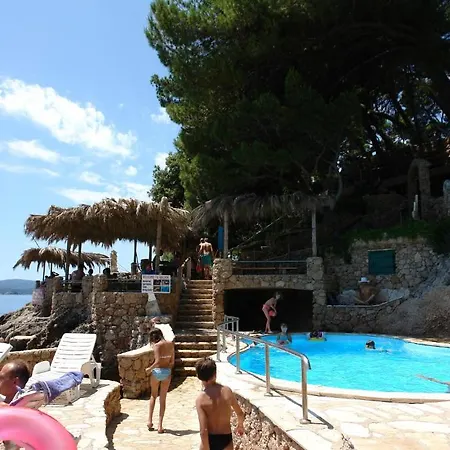 Wine Adriatic Mikulic 4* 오레비츠