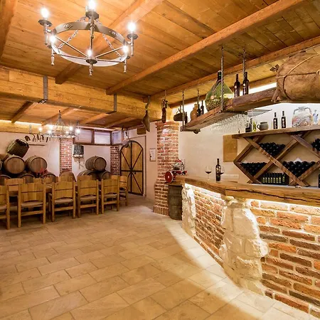 아파트호텔 Wine Adriatic Mikulic 4*