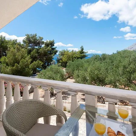 Wine Resort Adriatic Mikulic 4* Оребич