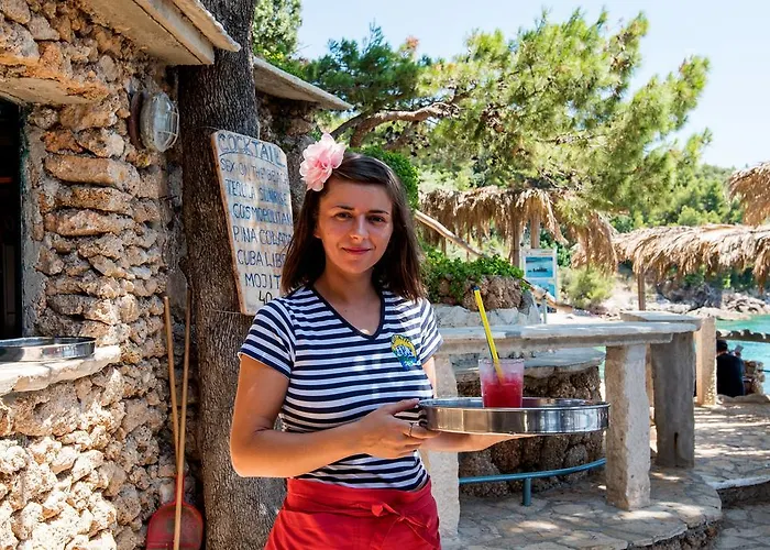 Aparthotel Wine Resort Adriatic Mikulic 4*